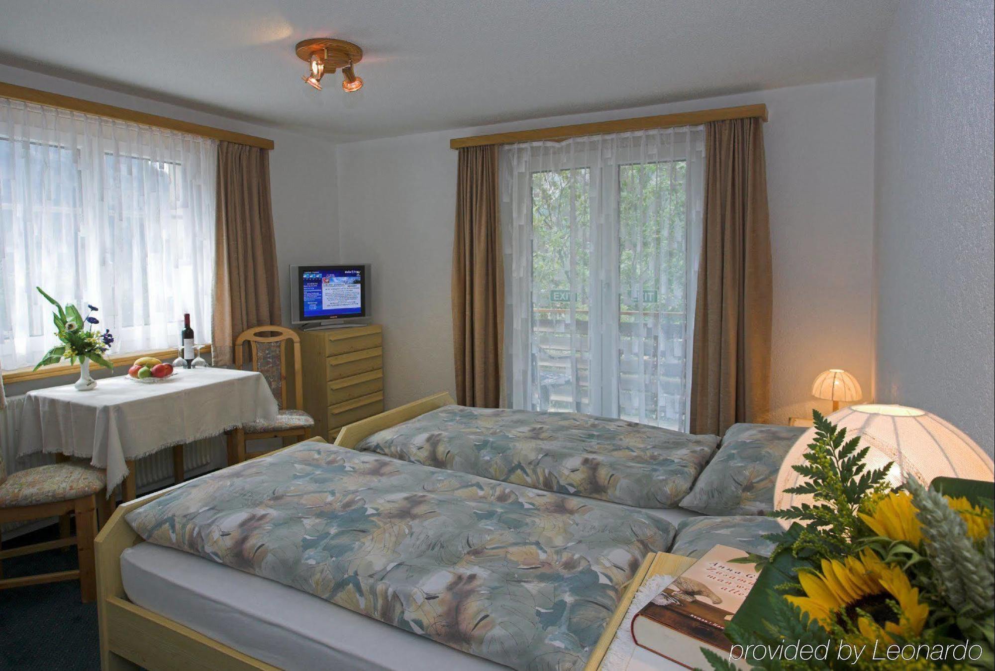 Hotel Walliserhof-Leukerbad-Therme 객실 사진